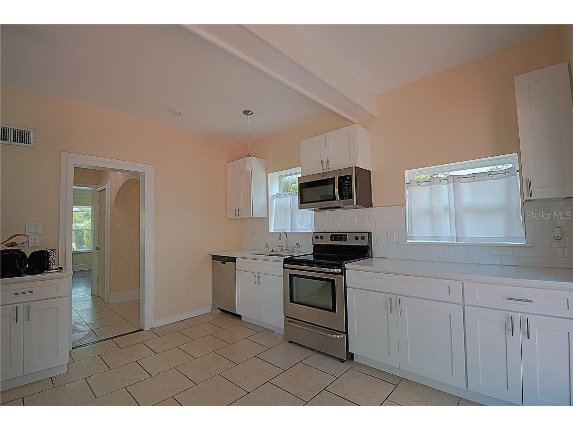 1136 Australia Avenue Daytona Beach FL 32114 V4945965 image18