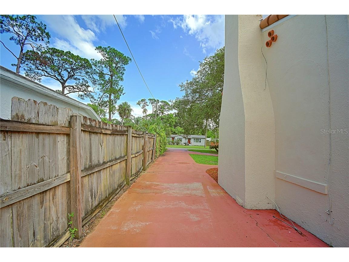 1136 Australia Avenue Daytona Beach FL 32114 V4945965 image46