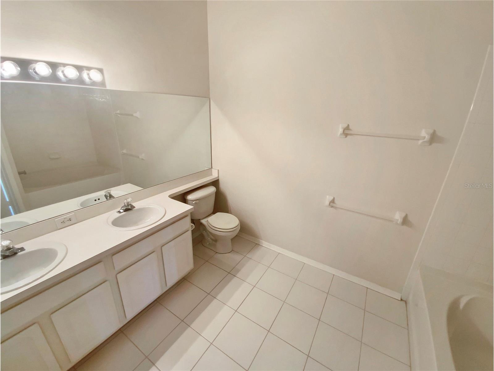 1136 Kennewick Court Wesley Chapel FL 33543 TB8460442 image17