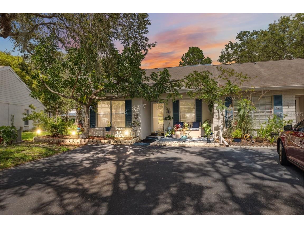 1136 Thayer Street Safety Harbor FL 34695 TB8400600 image1