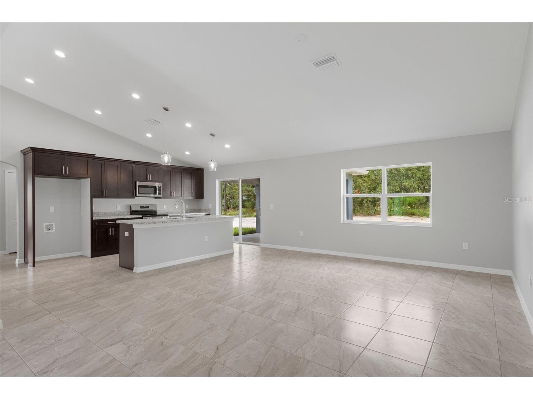 11367 Latchwood Avenue Weeki Wachee FL 34614 W7884019 image7