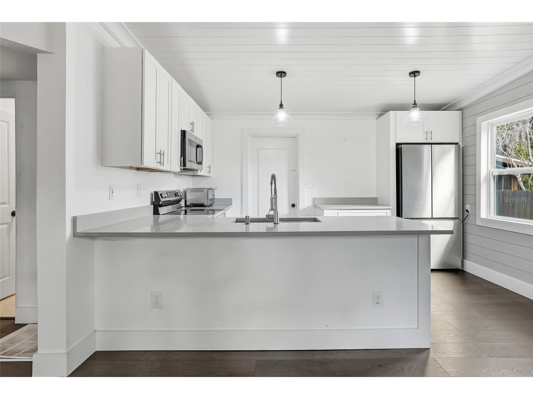 1137 40th Street Sarasota FL 34234 TB8476870 image10