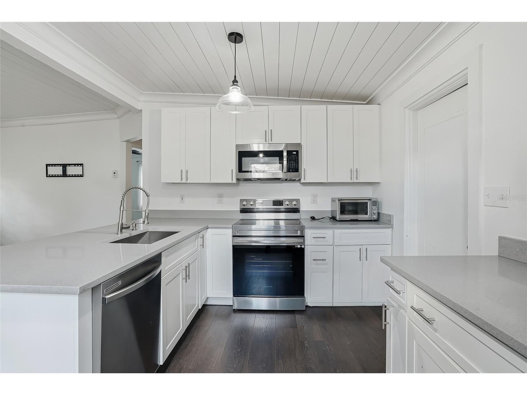 1137 40th Street Sarasota FL 34234 TB8476870 image12