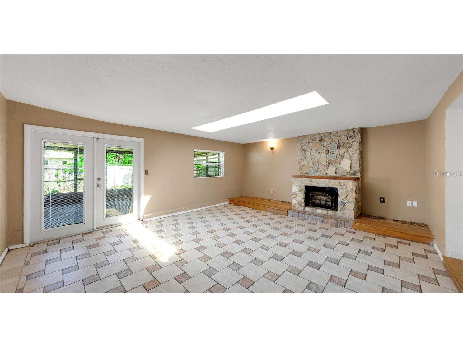 1137 54th Avenue S Saint Petersburg FL 33705 TB8357569 image12