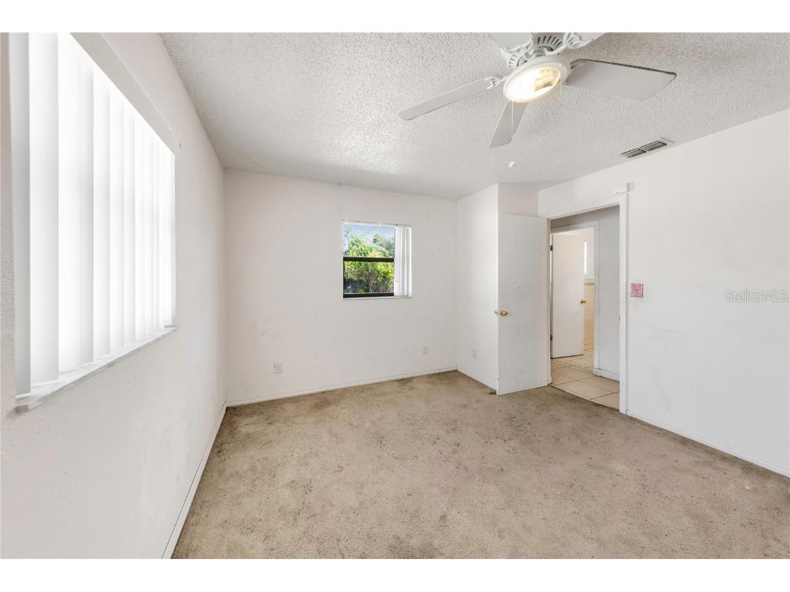 1137 54th Avenue S Saint Petersburg FL 33705 TB8357569 image20