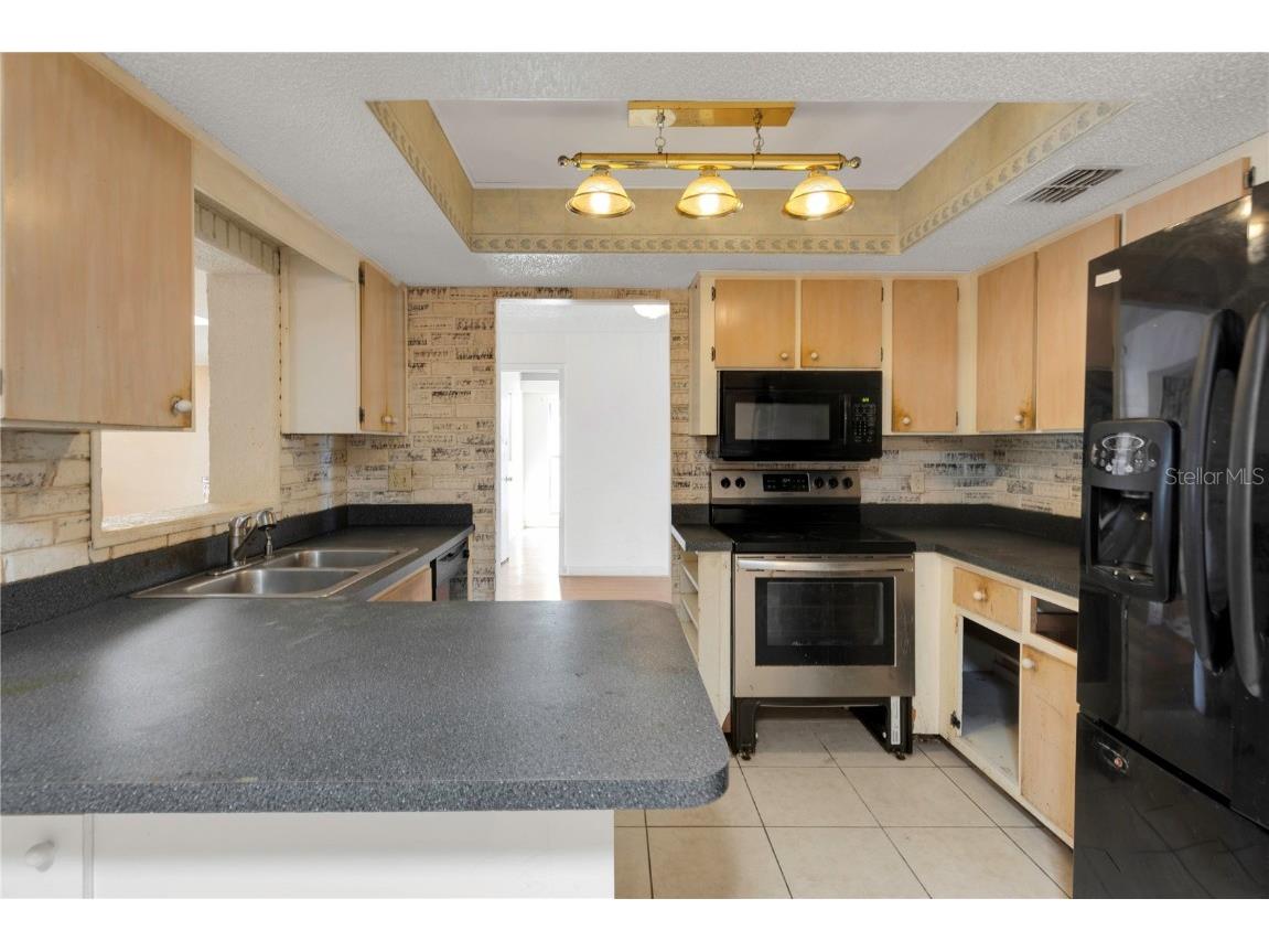 1137 54th Avenue S Saint Petersburg FL 33705 TB8357569 image7