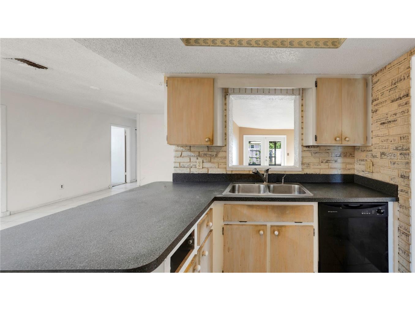 1137 54th Avenue S Saint Petersburg FL 33705 TB8357569 image8