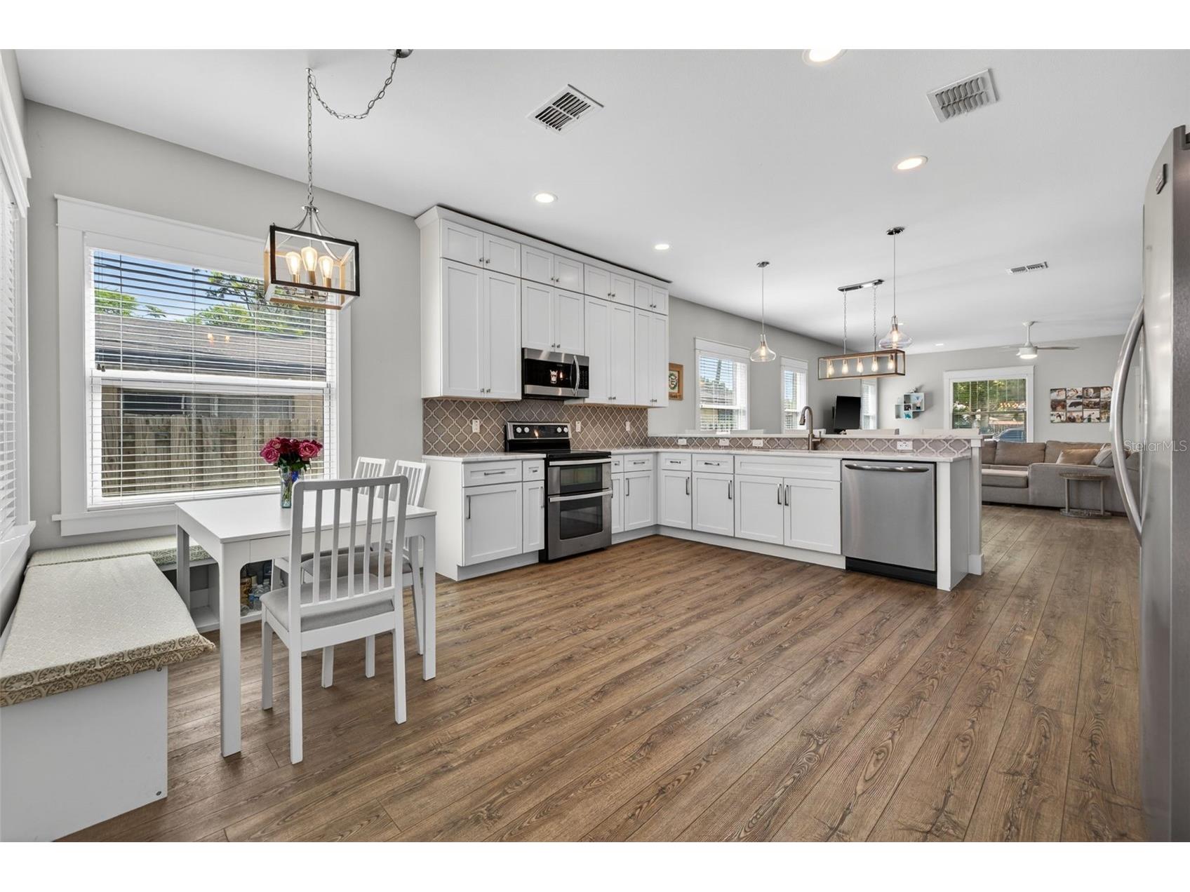 1137 55th Avenue N Saint Petersburg FL 33703 TB8499069 image15