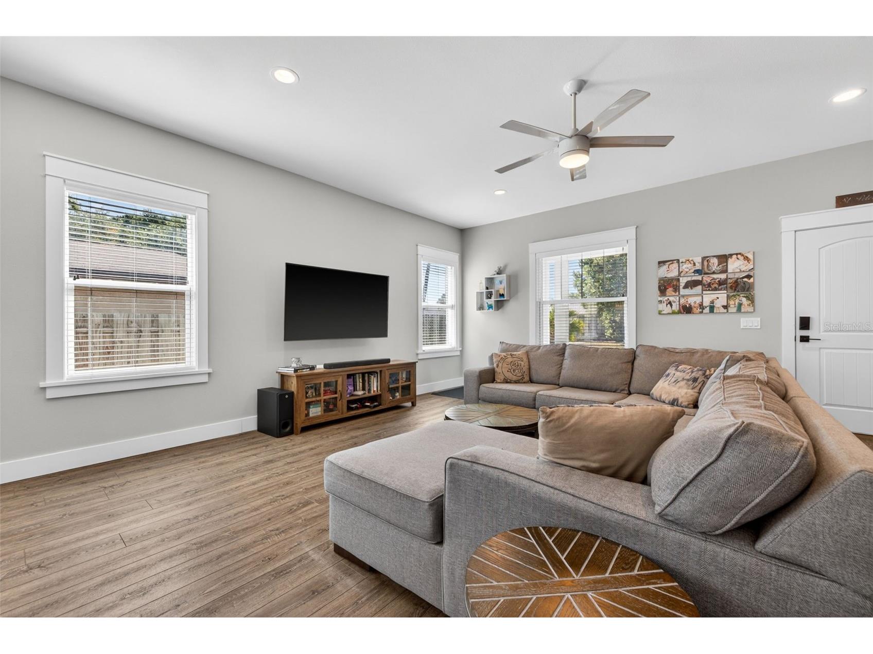 1137 55th Avenue N Saint Petersburg FL 33703 TB8499069 image4