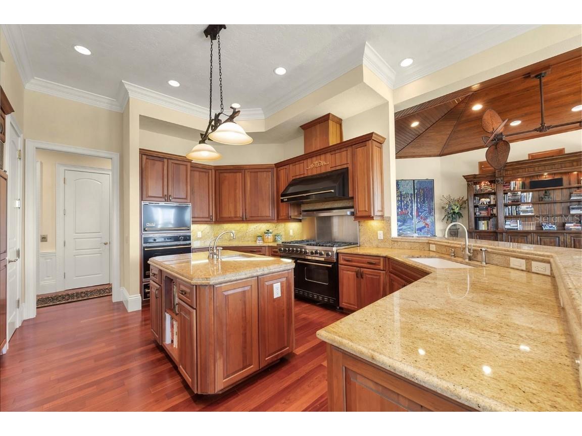 1137 N Lake Shore Drive Sarasota FL 34231 - SARASOTA BAY A4641614 image27