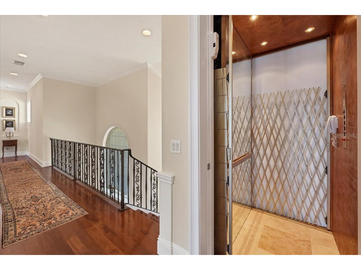 1137 N Lake Shore Drive Sarasota FL 34231 - SARASOTA BAY A4641614 image34