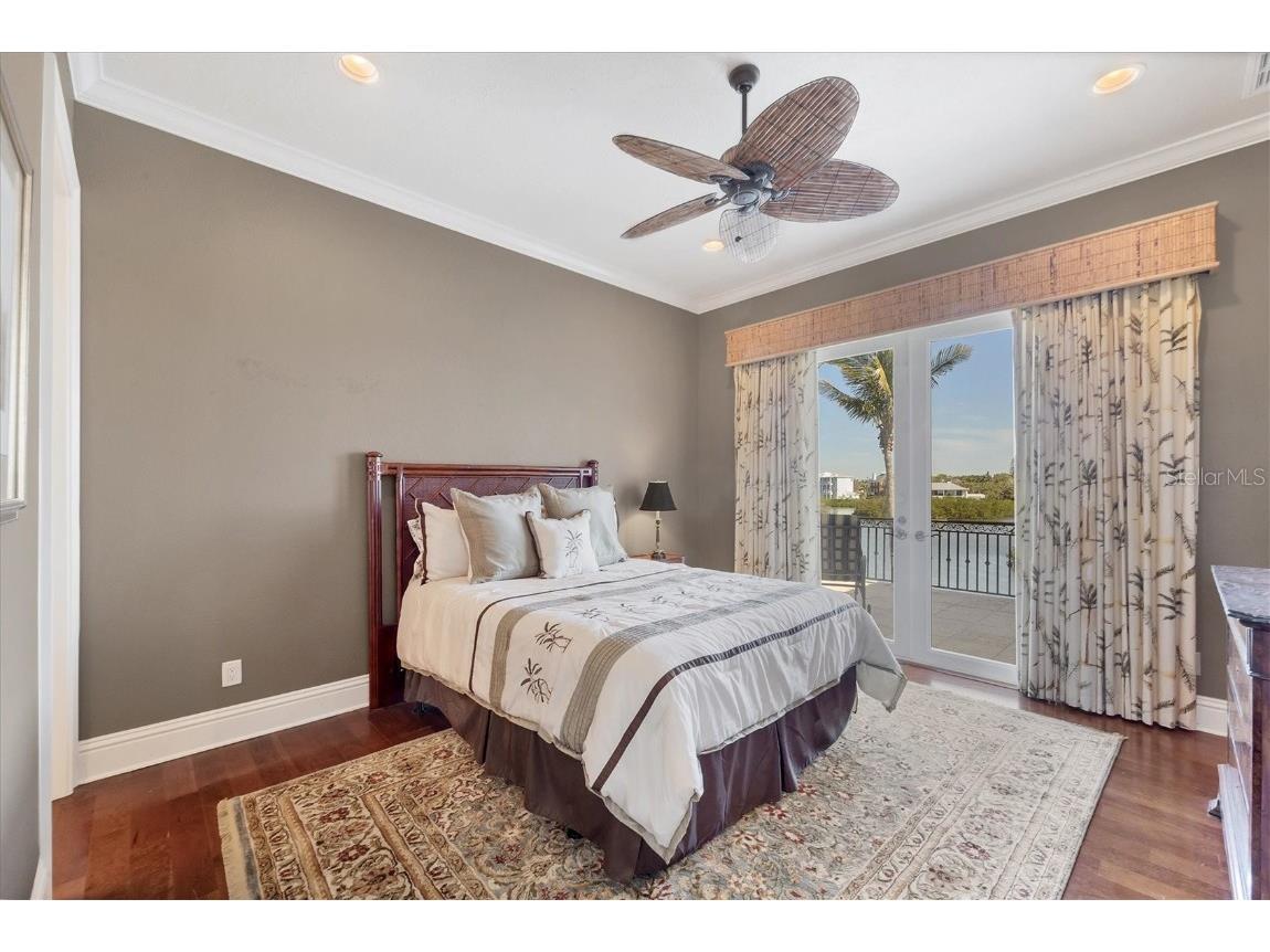 1137 N Lake Shore Drive Sarasota FL 34231 - SARASOTA BAY A4641614 image40