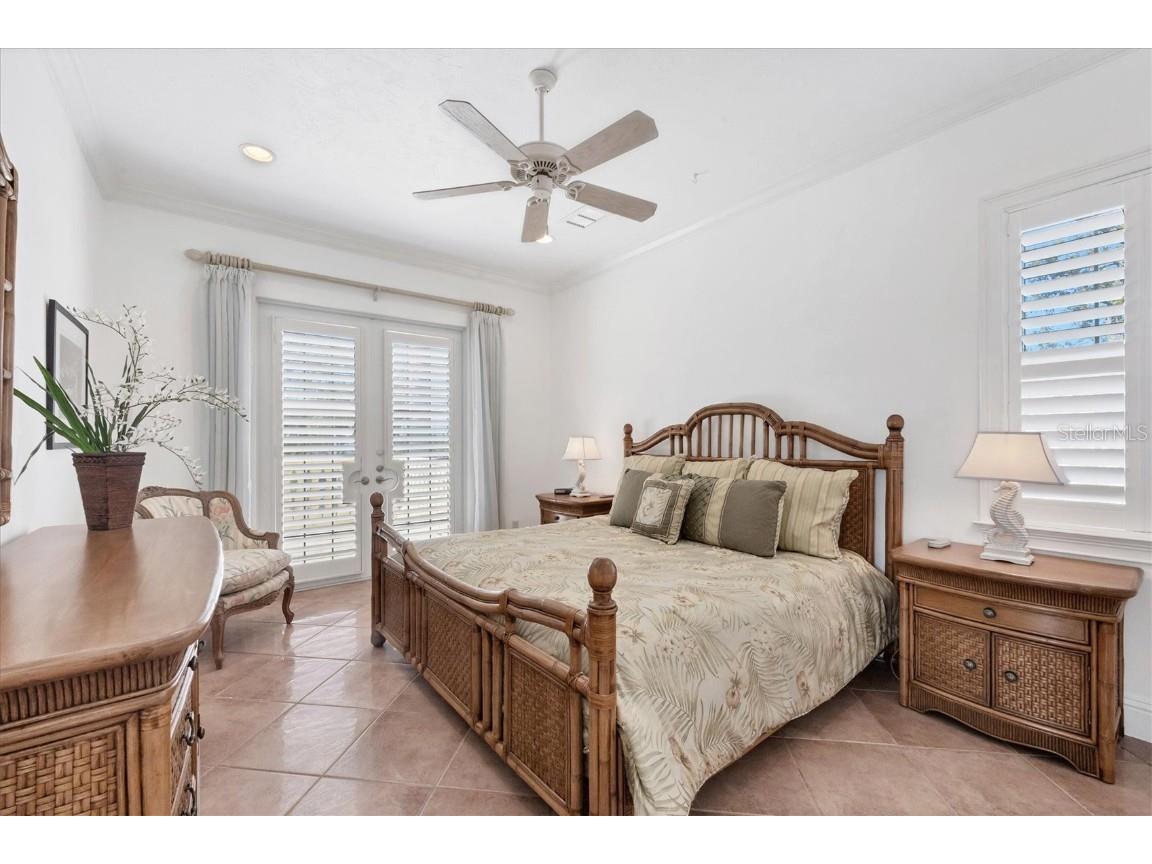 1137 N Lake Shore Drive Sarasota FL 34231 - SARASOTA BAY A4641614 image56