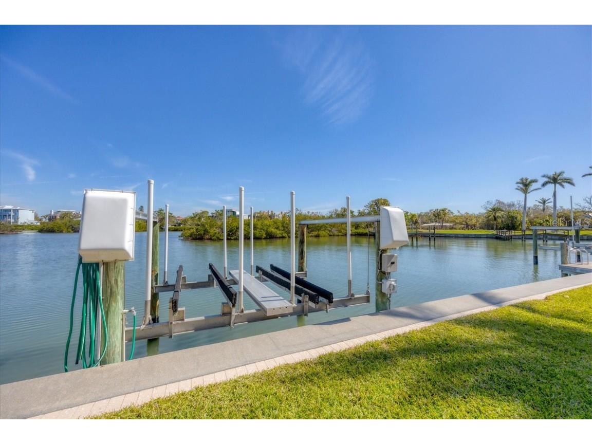 1137 N Lake Shore Drive Sarasota FL 34231 - SARASOTA BAY A4641614 image69