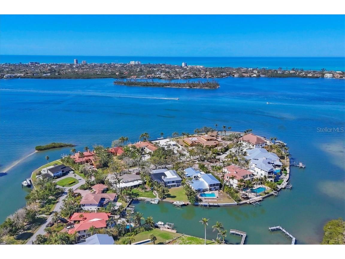 1137 N Lake Shore Drive Sarasota FL 34231 - SARASOTA BAY A4641614 image73