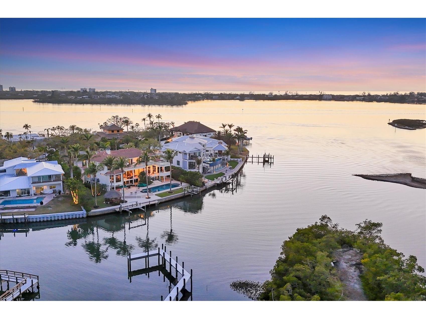 1137 N Lake Shore Drive Sarasota FL 34231 - SARASOTA BAY A4641614 image78