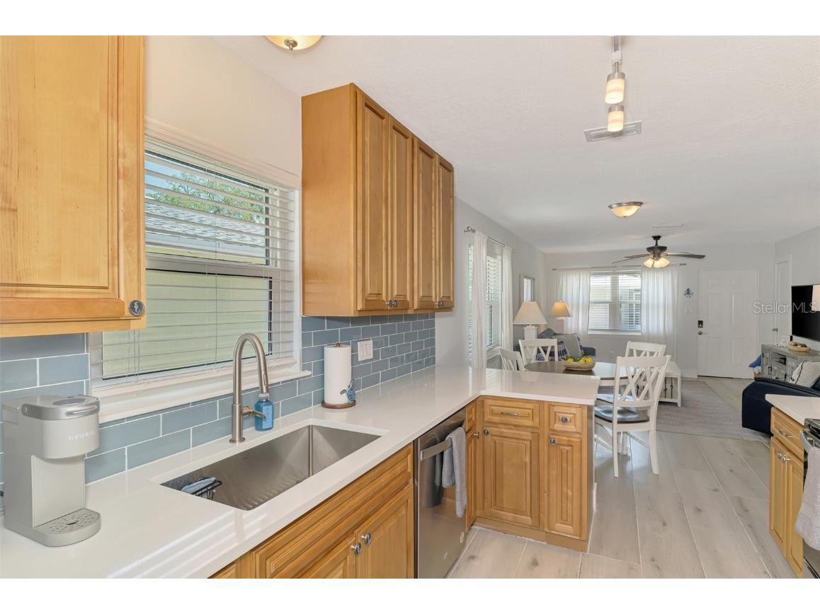 1137 N Moonmist Court #L-7 Sarasota FL 34242 - SARASOTA BAY A4664078 image13