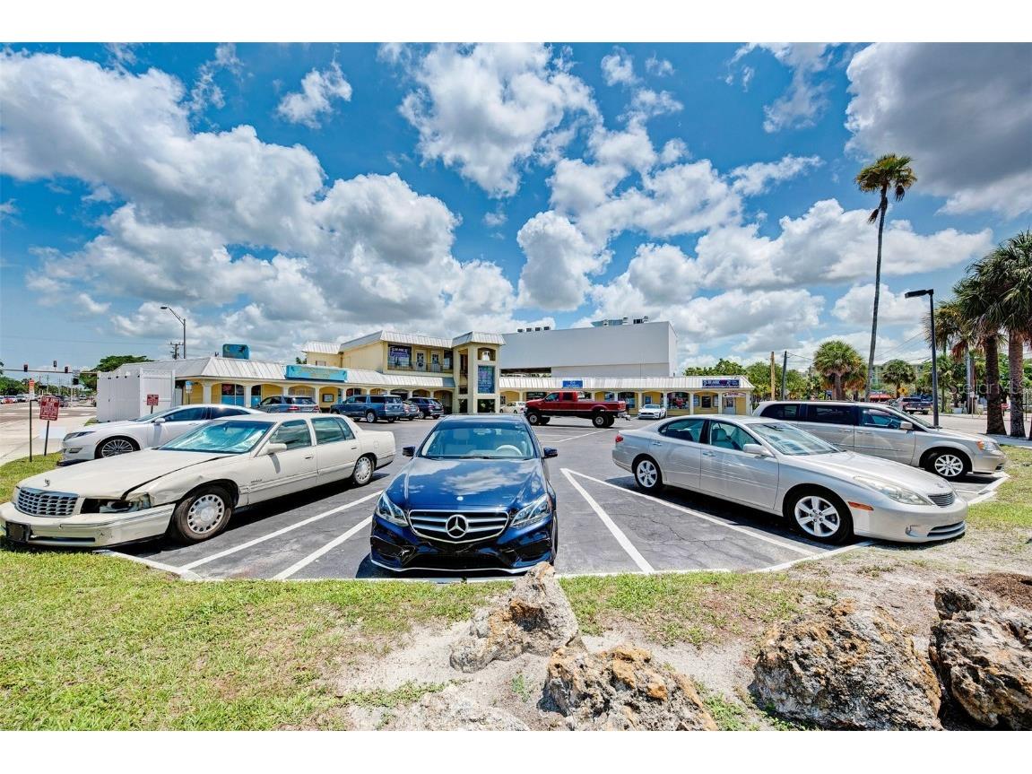 1137 N Moonmist Court #L-7 Sarasota FL 34242 - SARASOTA BAY A4664078 image41