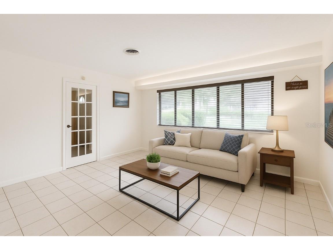 1137 NE 9th Street Ocala FL 34470 OM705881 image3