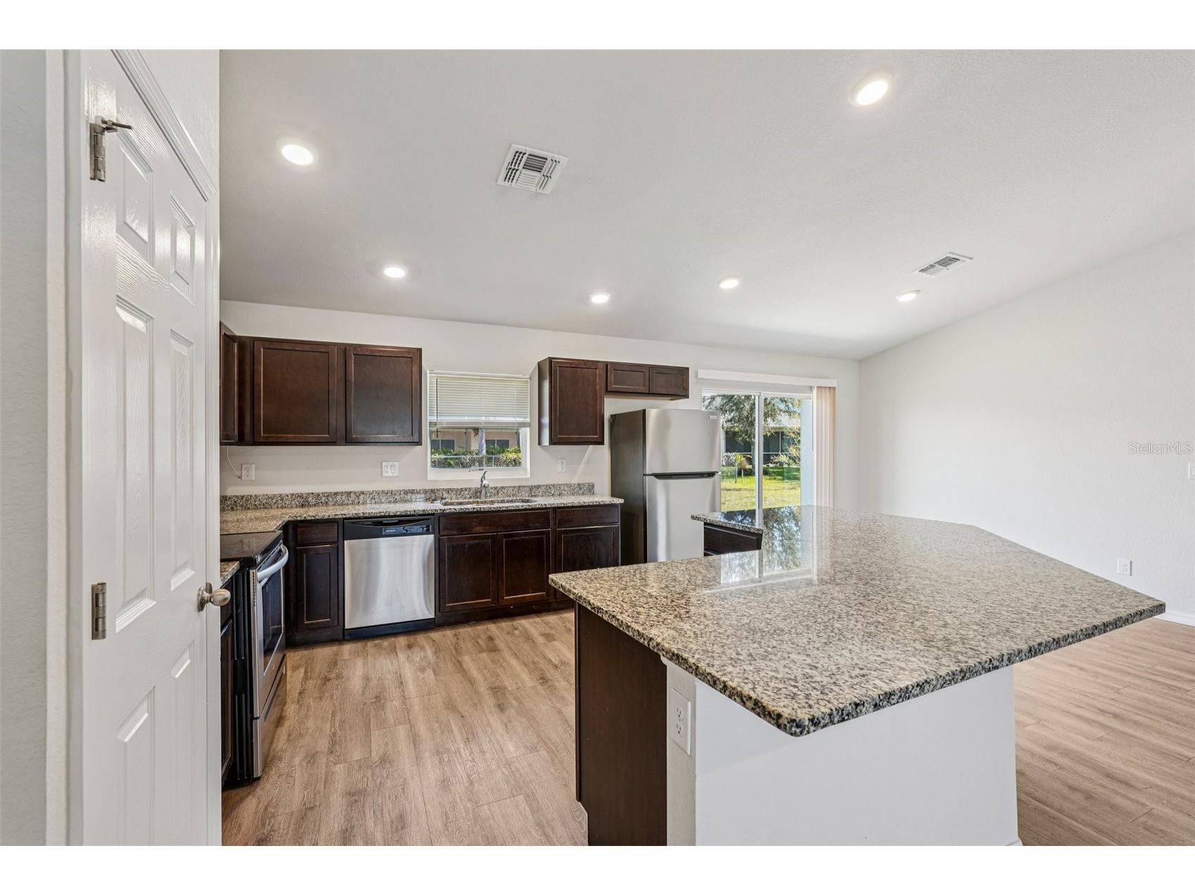 1137 NW 20th Avenue Cape Coral FL 33993 OM717341 image6
