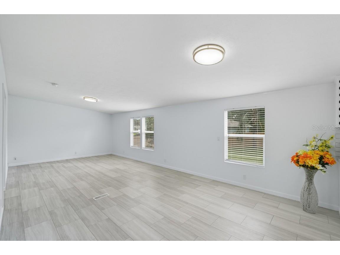 1137 Yaupon Street Daytona Beach FL 32117 V4945245 image10