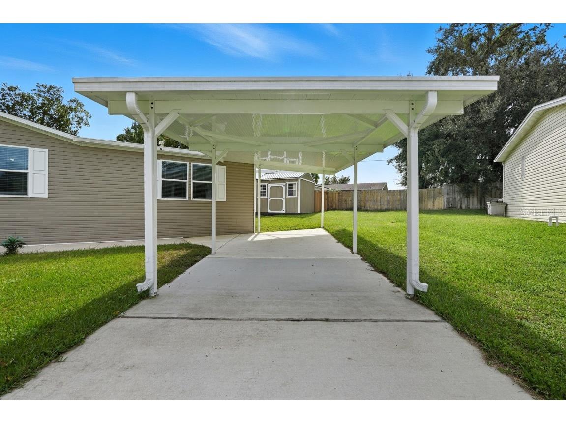 1137 Yaupon Street Daytona Beach FL 32117 V4945245 image5