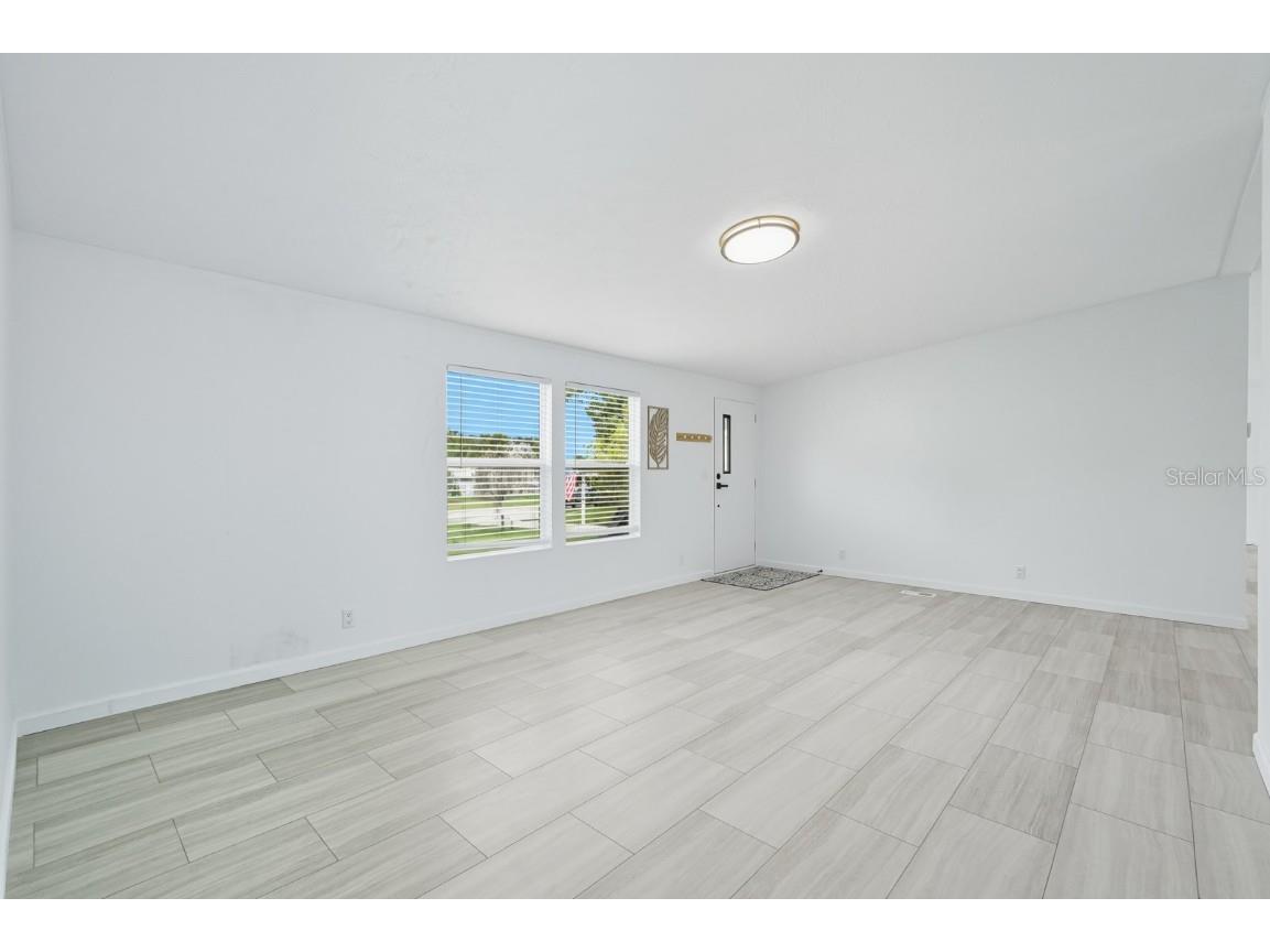 1137 Yaupon Street Daytona Beach FL 32117 V4945245 image7