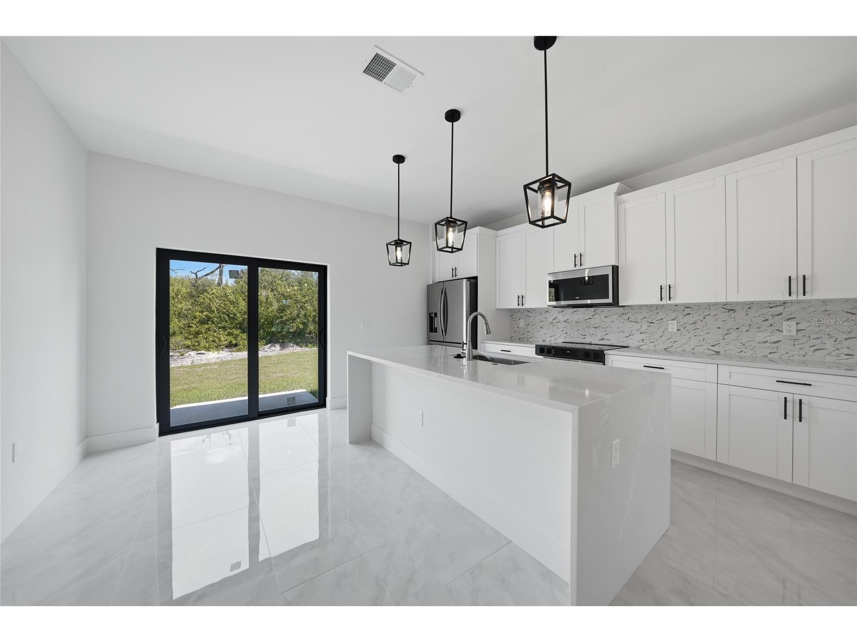 11370 Gulfstream Boulevard Port Charlotte FL 33981 C7524137 image11