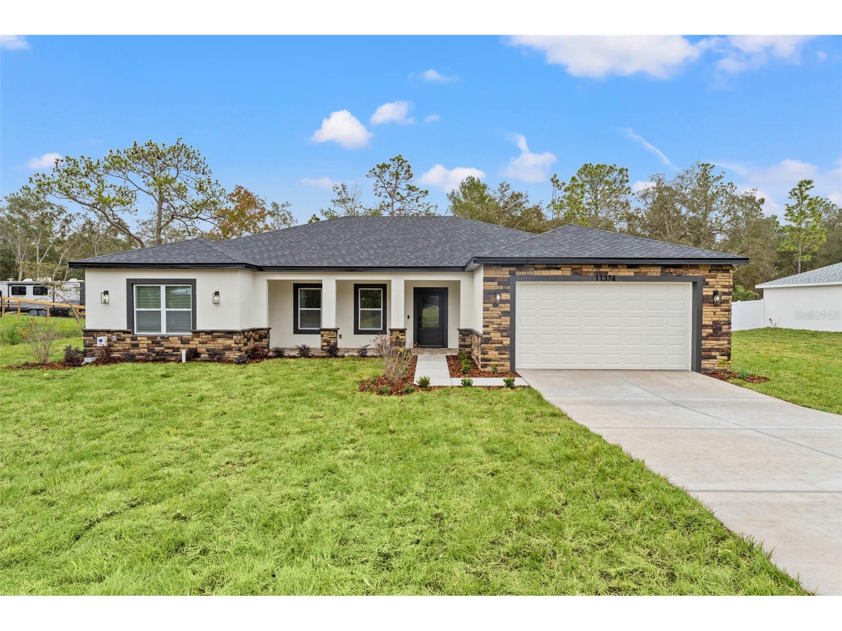 11374 Paramount Avenue Weeki Wachee FL 34614 W7881340 image1