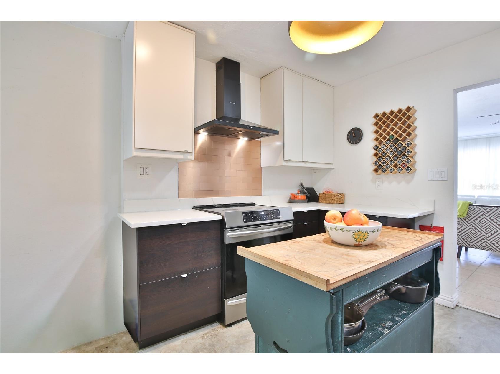 1138 47th Street Sarasota FL 34234 A4690636 image10