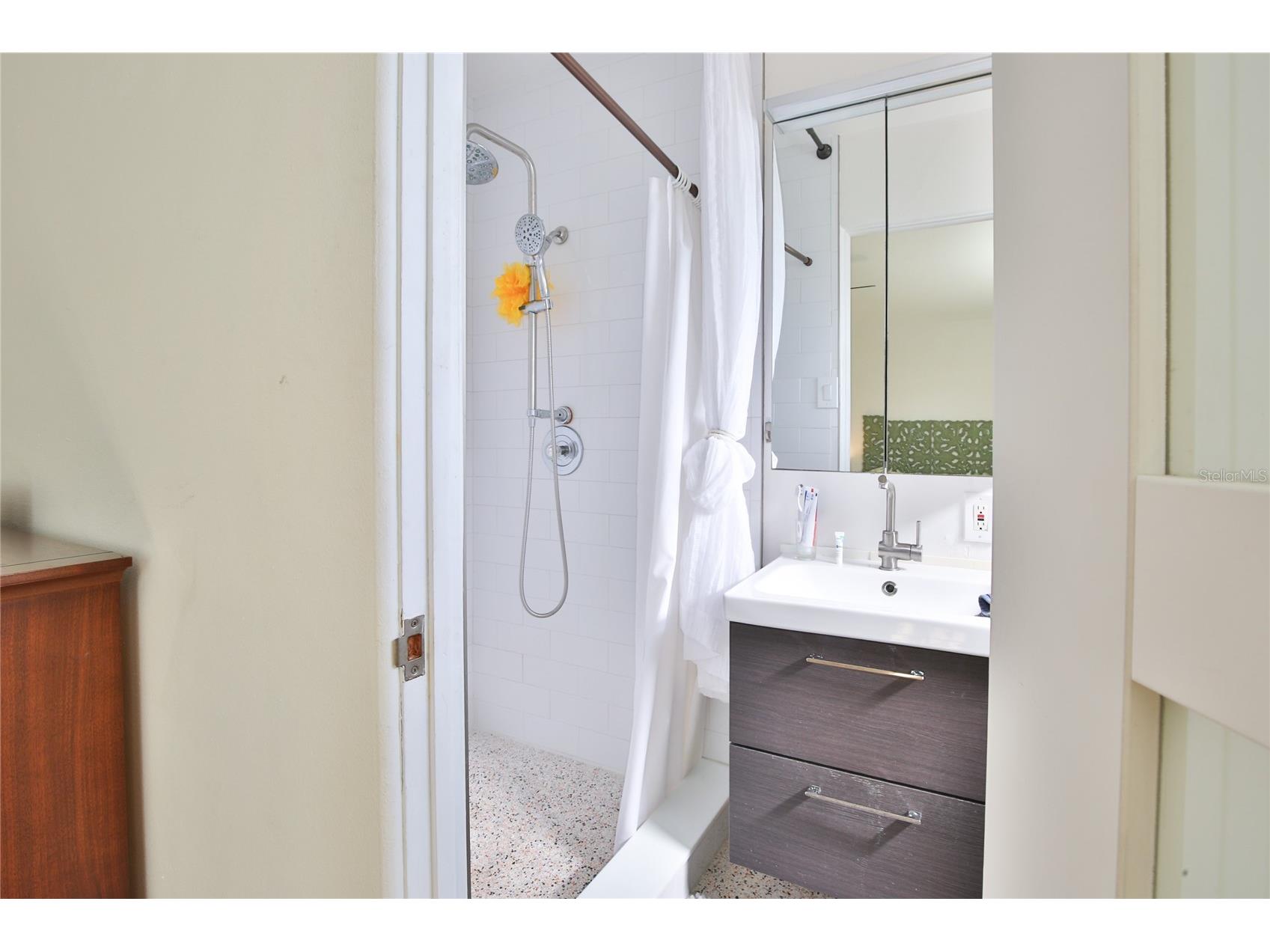 1138 47th Street Sarasota FL 34234 A4690636 image16