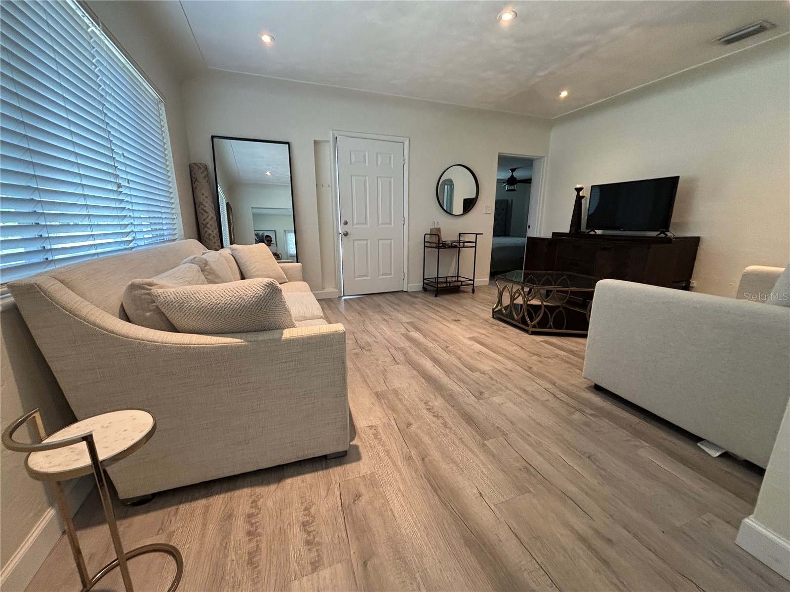 1138 51st Avenue N Saint Petersburg FL 33703 TB8529465 image5