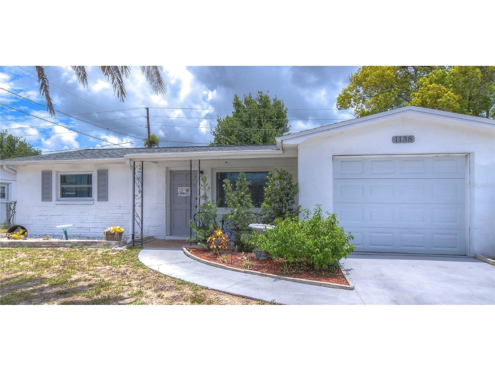 1138 Classic Drive Holiday FL 34691 T3457383 image1