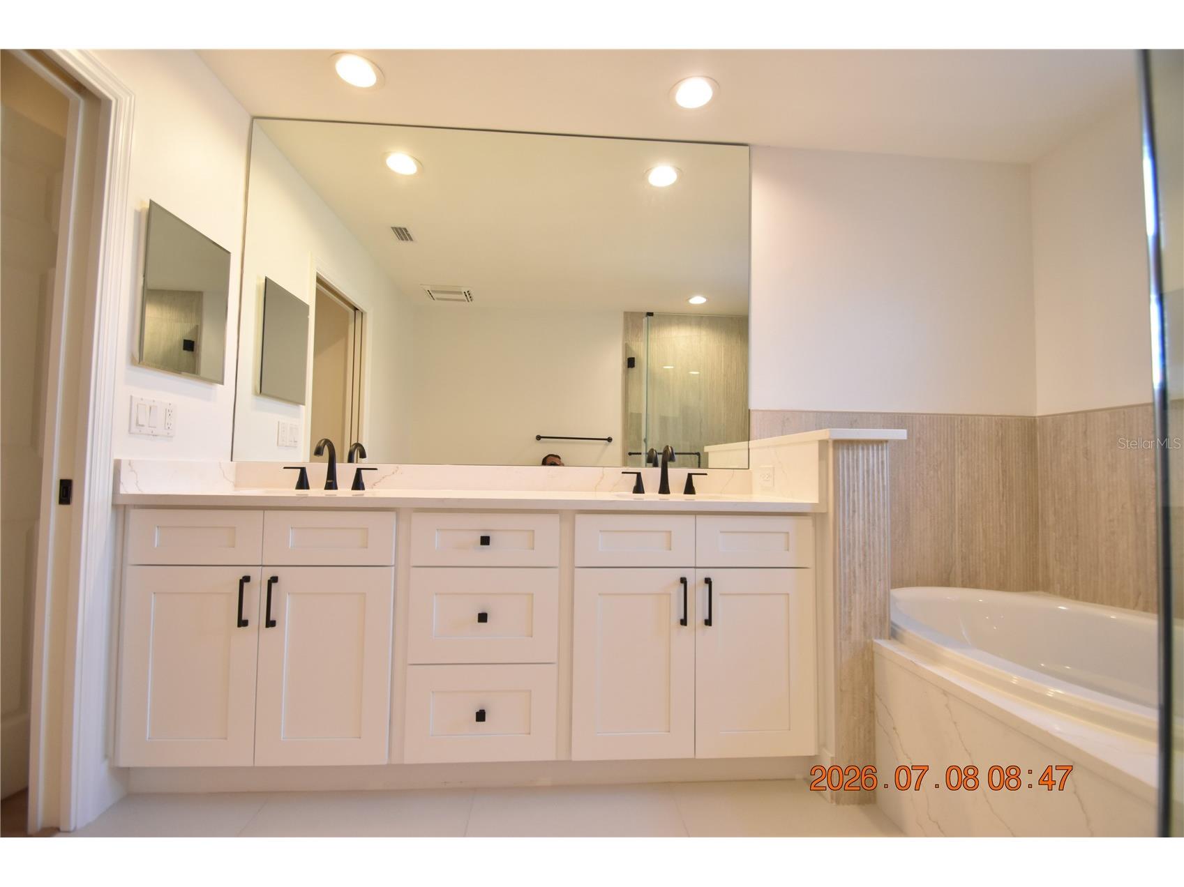 1138 Shipwatch Circle Tampa FL 33602 TB8528736 image35