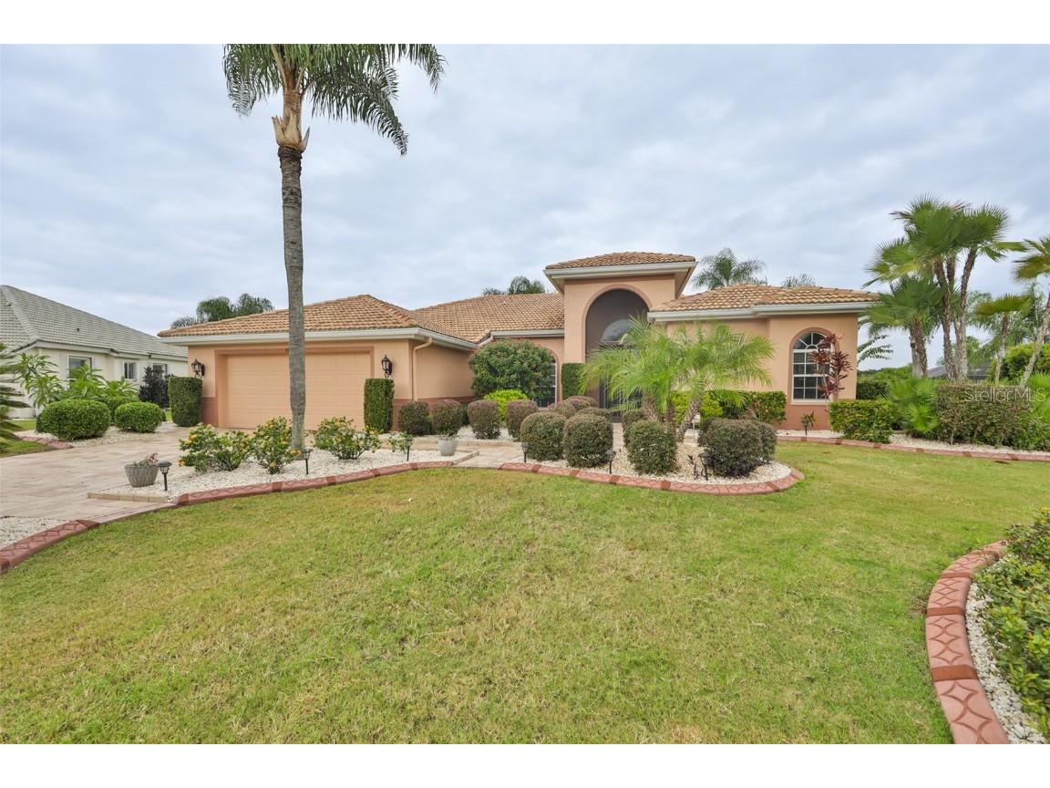 1138 Signature Drive Sun City Center FL 33573 T3404650 image1
