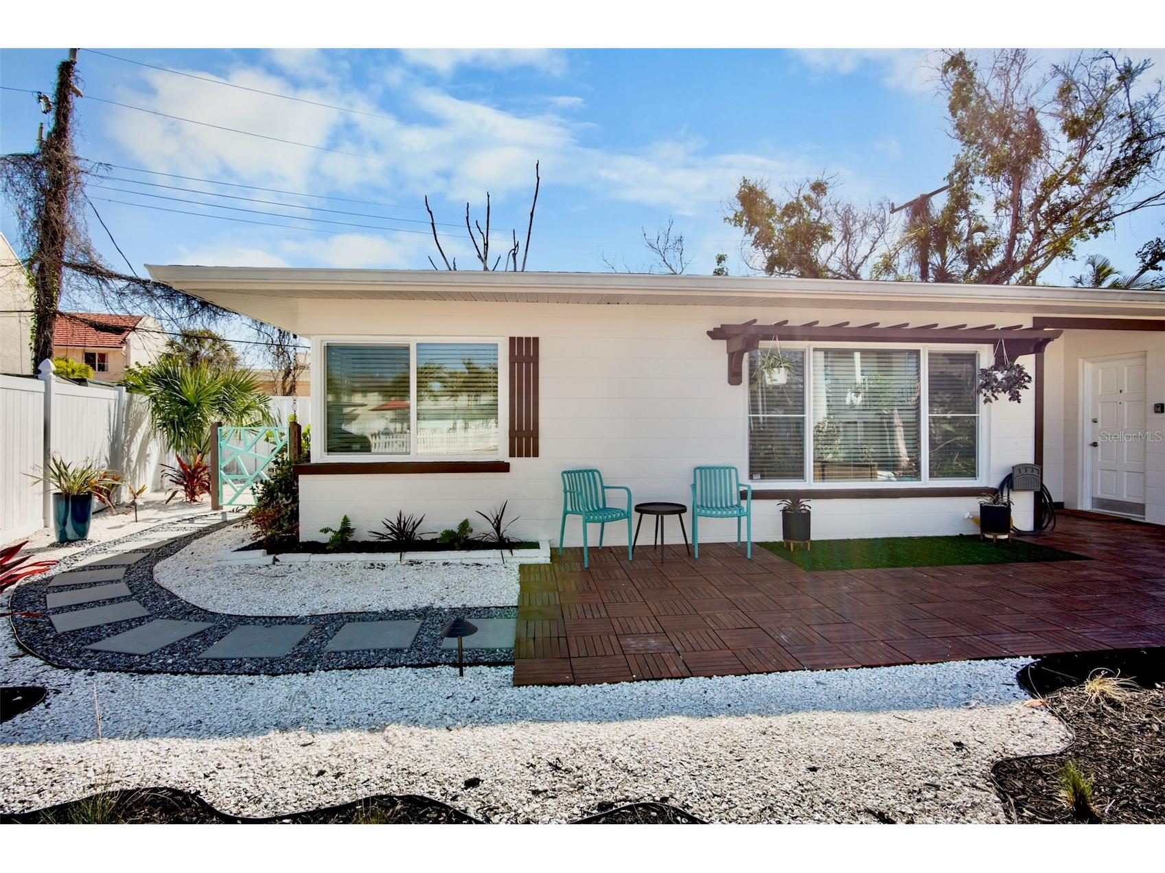 1138 Sun N Sea Drive Sarasota FL 34242 A4693618 image1