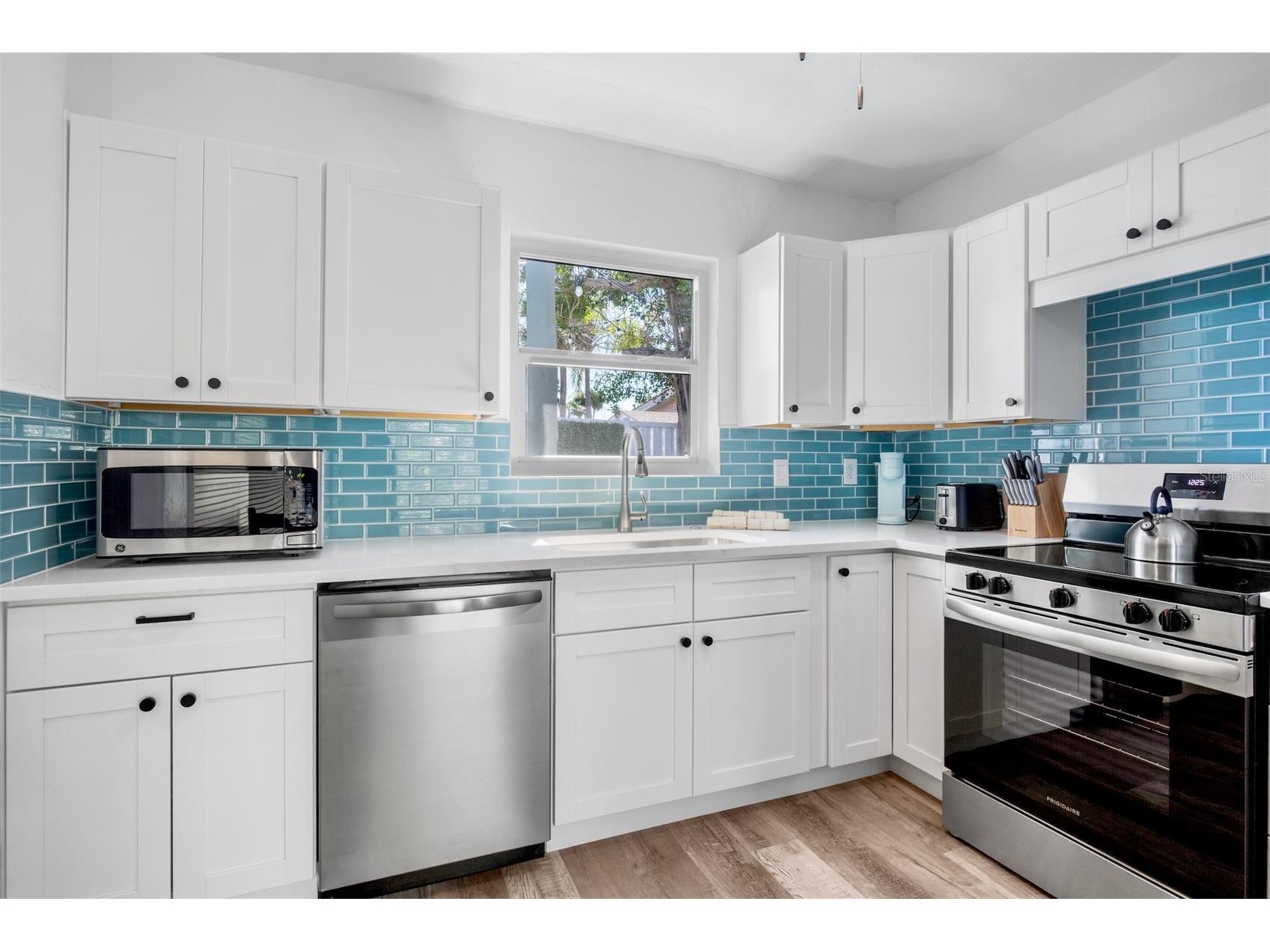 1138 Sun N Sea Drive Sarasota FL 34242 A4693618 image21
