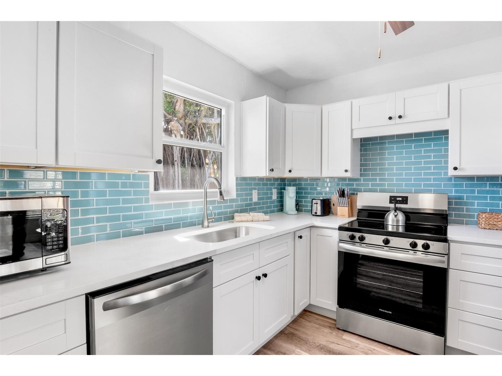 1138 Sun N Sea Drive Sarasota FL 34242 A4693618 image22