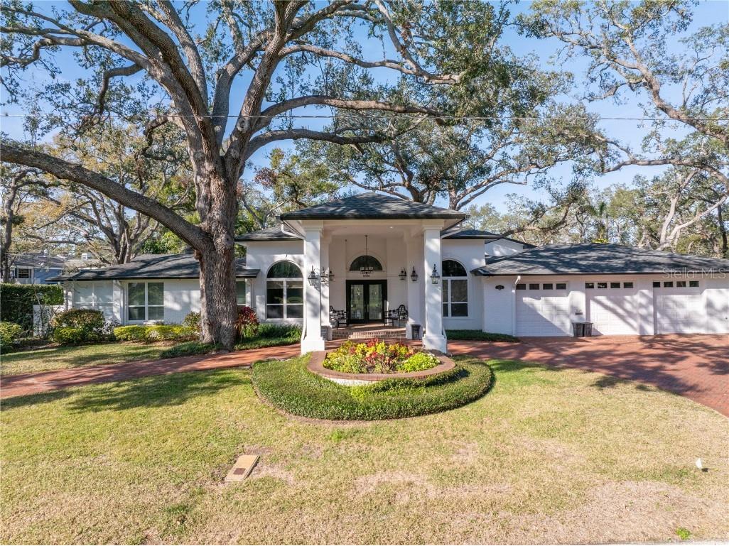 1139 42nd Avenue N Saint Petersburg FL 33703 TB8346806 image1