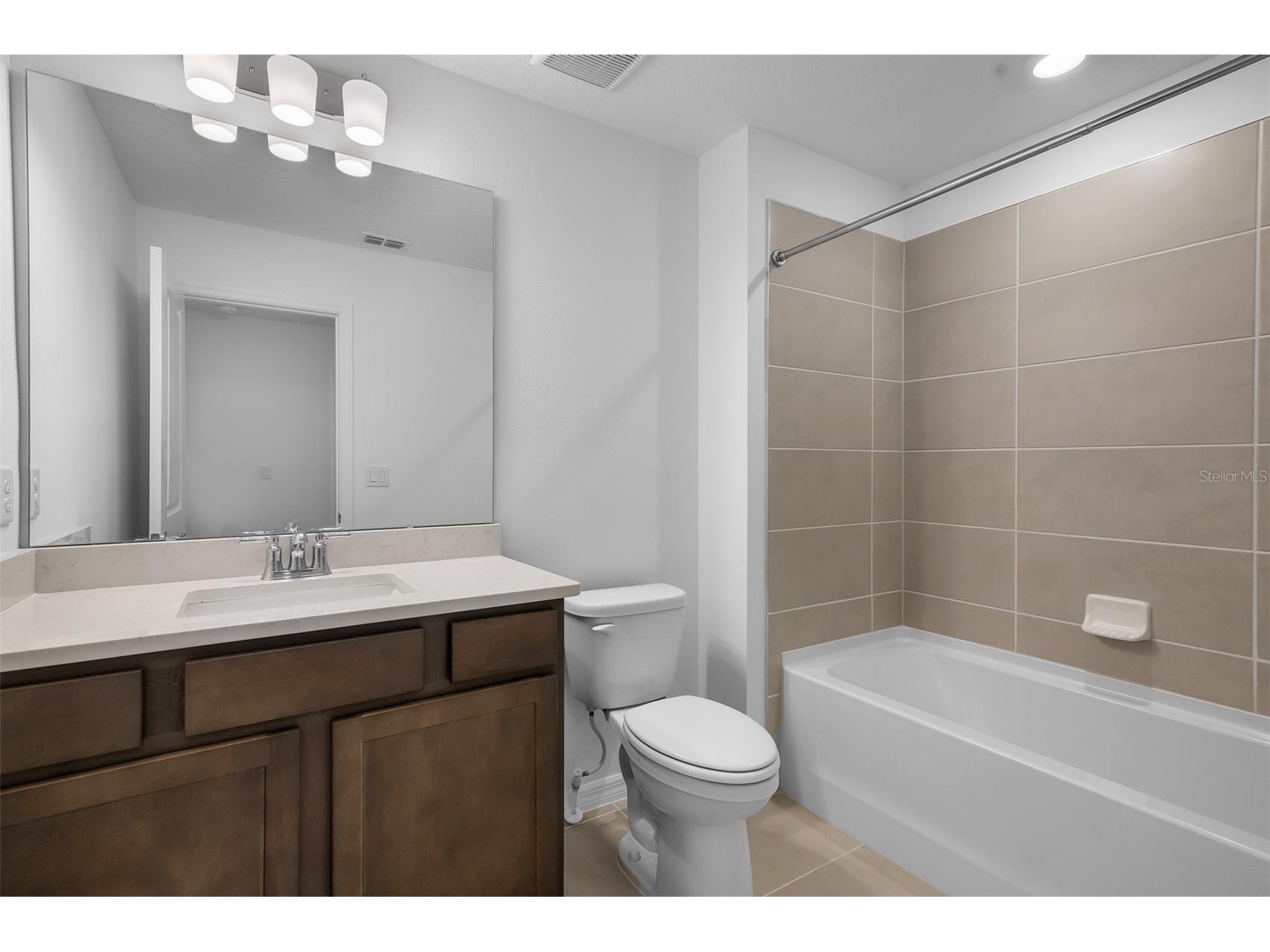11390 Nona Sound Street Orlando FL 32832 O6420883 image15