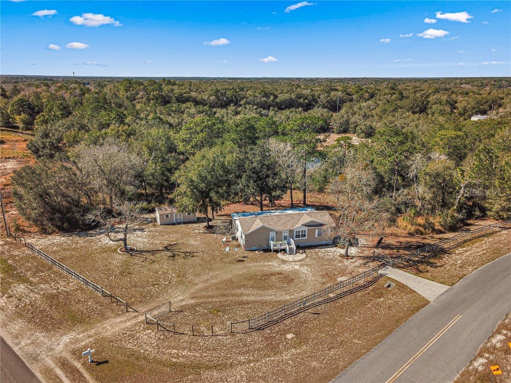 11398 SE 160th Court Road Ocklawaha FL 32179 - Deep Lake OM669571 image1
