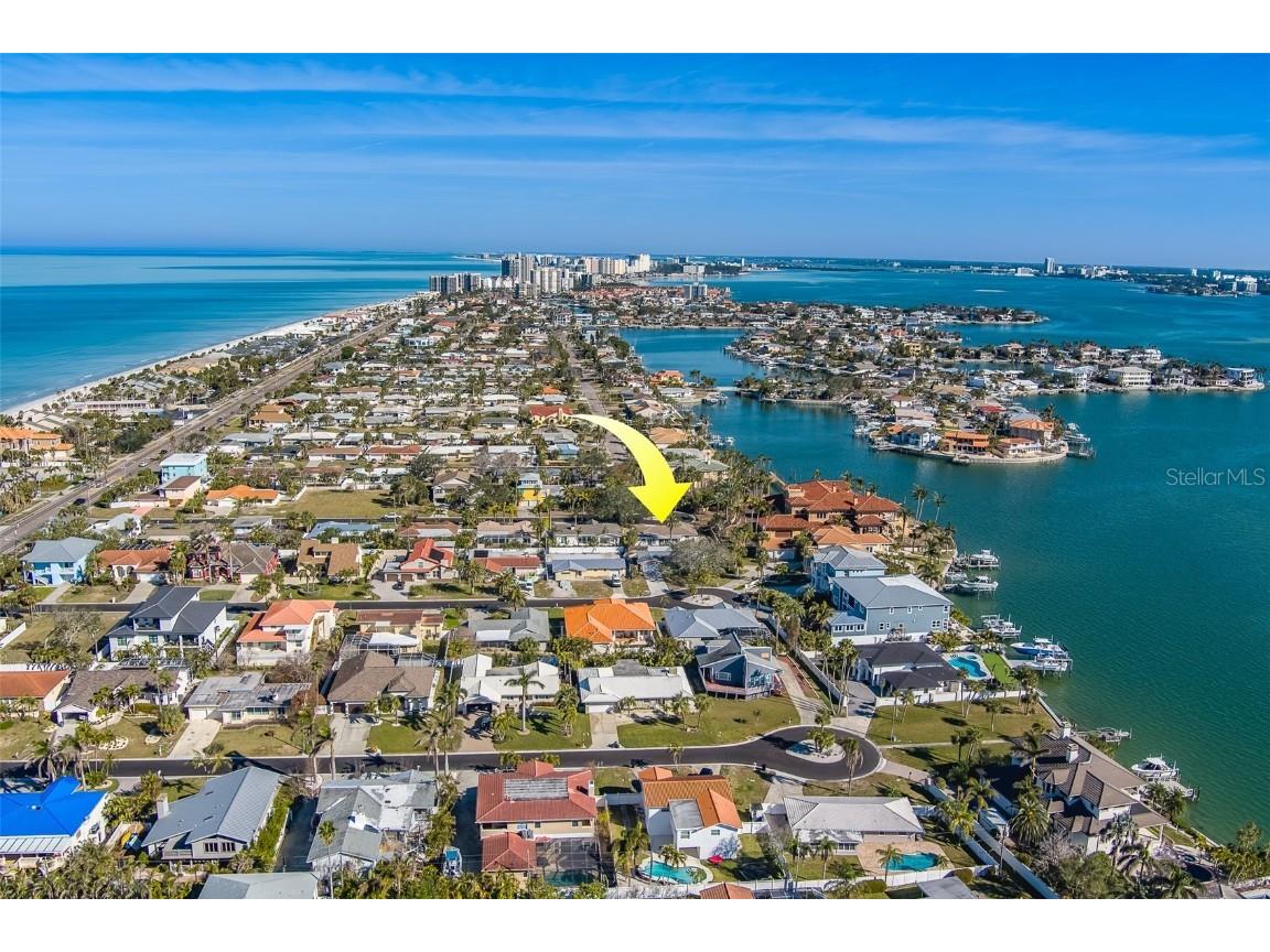 114 18th Street Belleair Beach FL 33786 TB8344891 image1