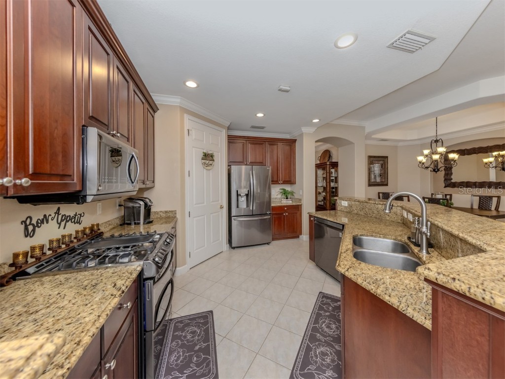 114 Bella Vista Terrace #6B North Venice FL 34275 N6141546 image10