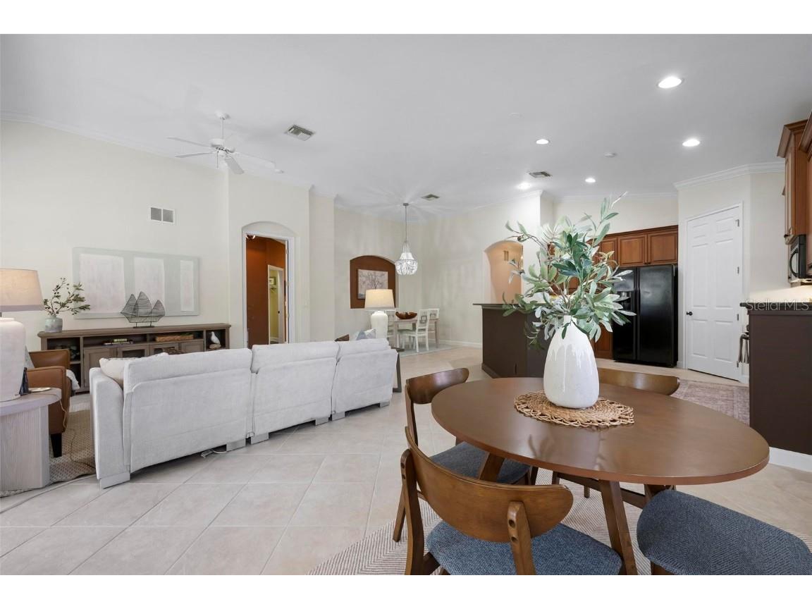 114 Bella Vista Terrace #6C North Venice FL 34275 N6139611 image18