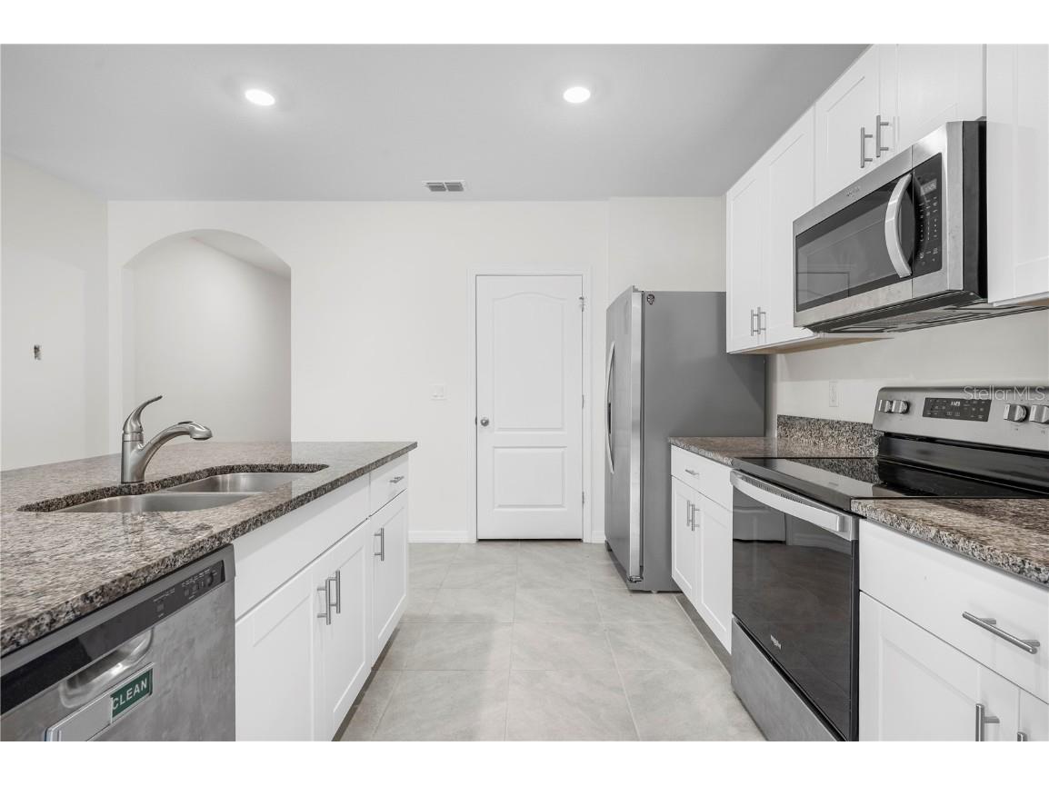 114 Birch Tree Place Daytona Beach FL 32117 V4944834 image4