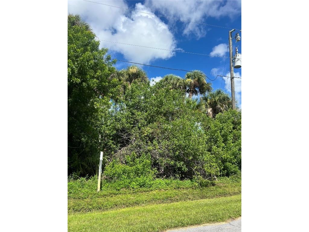 114 Byron Ct Rotonda West FL 33947 C7513134 image3