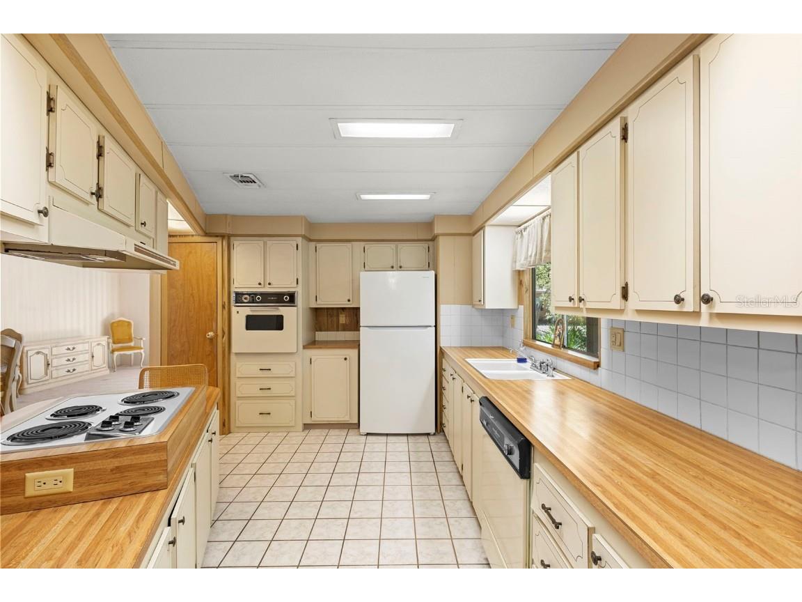 114 E Plantation Boulevard Lake Mary FL 32746 V4945085 image17