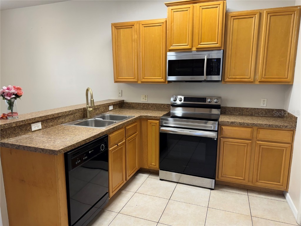 114 Earlmont Place Davenport FL 33896 S5134458 image9