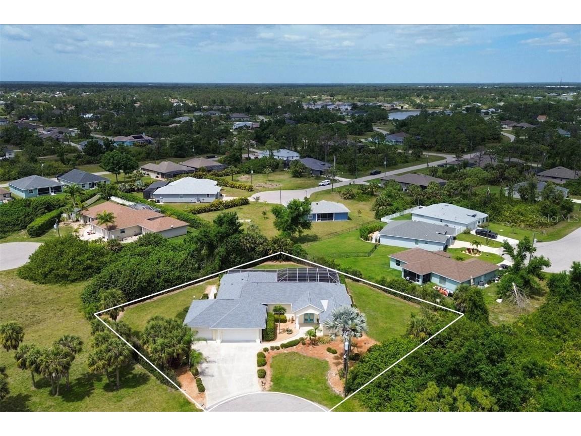 114 Edgevale Place Rotonda West FL 33947 D6135839 image1