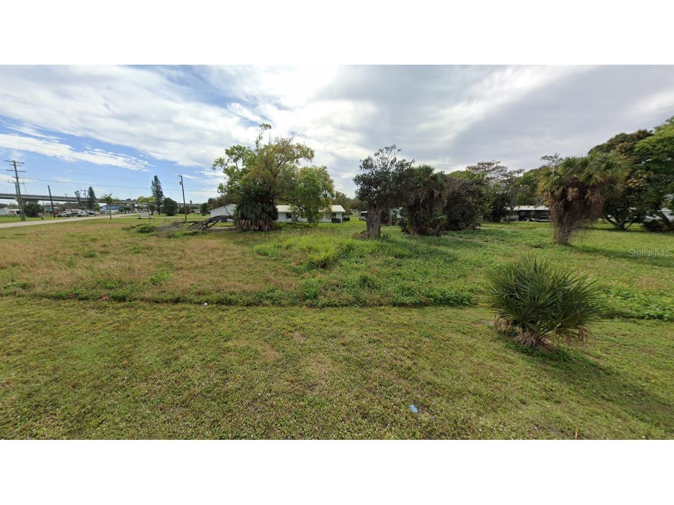 114 Florida Avenue NW Moore Haven FL 33471 A4693804 image2